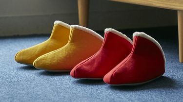 あたたかくて機能的、寒い日におすすめの室内履き5選