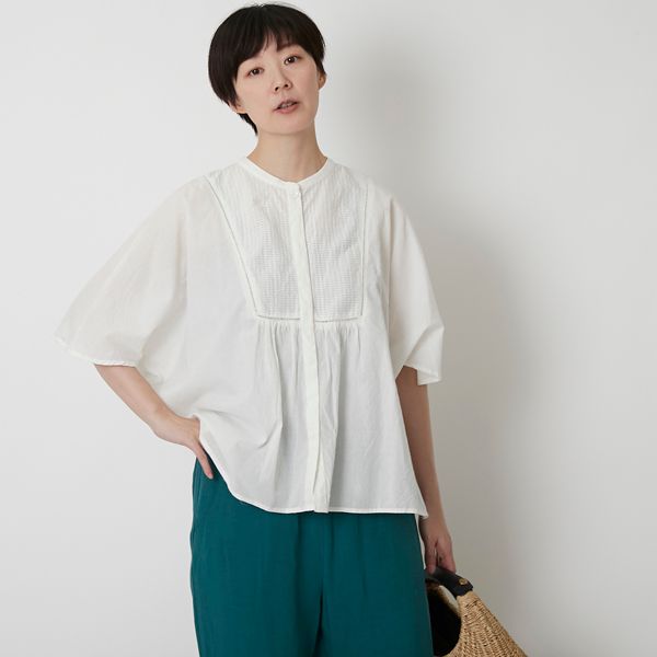 Fanaka/キルト風刺繍マントブラウス