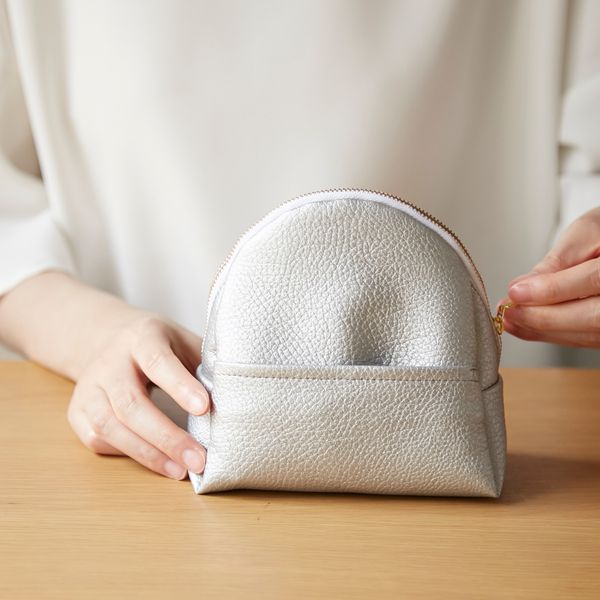 SAZARE/撥水コスメポーチ sussu more -使いたいコスメを、探さずにスッ