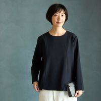 Kilka/洗えてシワになりにくい着やせブラウス