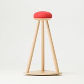 cosine/赤い帽子のキッチンスツール High
