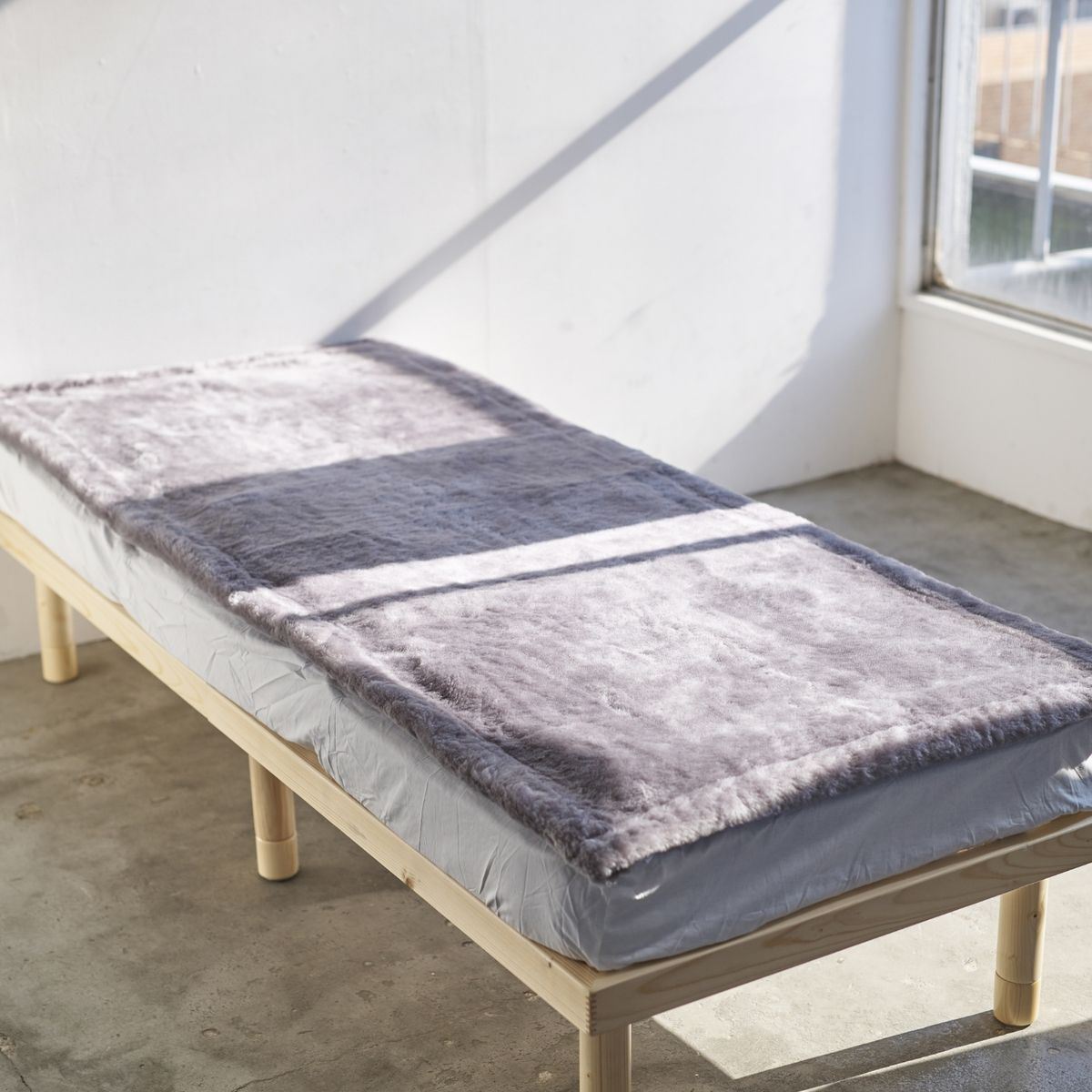 LOOM＆SPOOL/SERENEウォッシャブルウール ニューマイヤー 敷毛布
