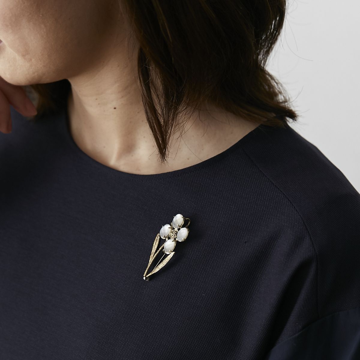 sasakihitomi/まるいお花のブローチペンダント