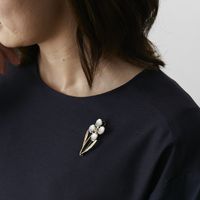 sasakihitomi/まるいお花のブローチペンダント