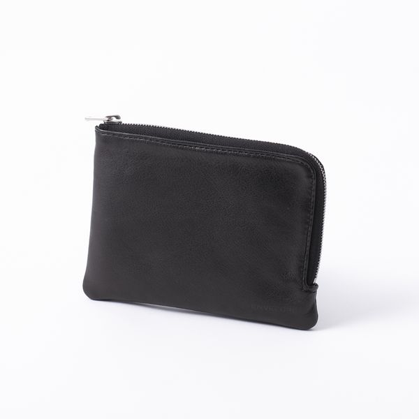 黒いレザー製コンパクト財布 ENVELOPE WALLET COMPACT/SOFT -柔らかい革が使いやすい、シンプル