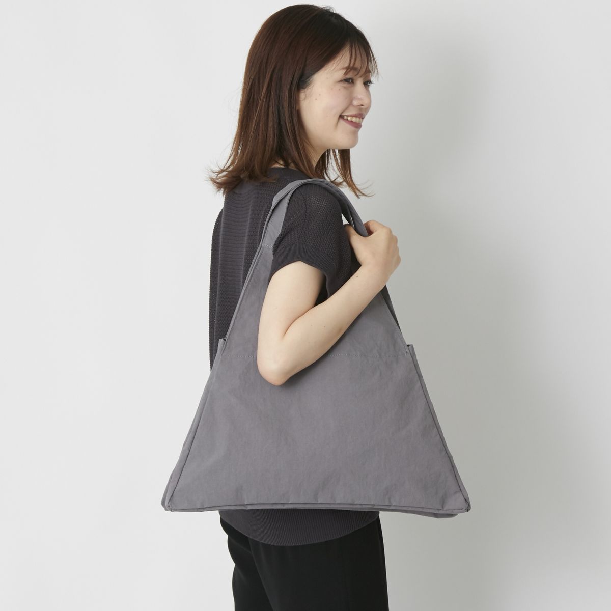 MAISON CANVVAS/3部屋のトートバッグ