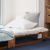 【送料無料中】折りたたみひのきスノコベッド