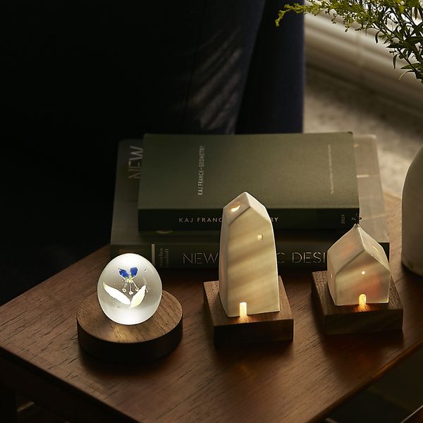 twodo/Light Base 丸 5000K -暗い時も明るい時も、インテリアになる