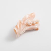 高知の珊瑚ブローチ小　すずらんA