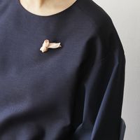 高知の珊瑚ブローチ小　チューリップA