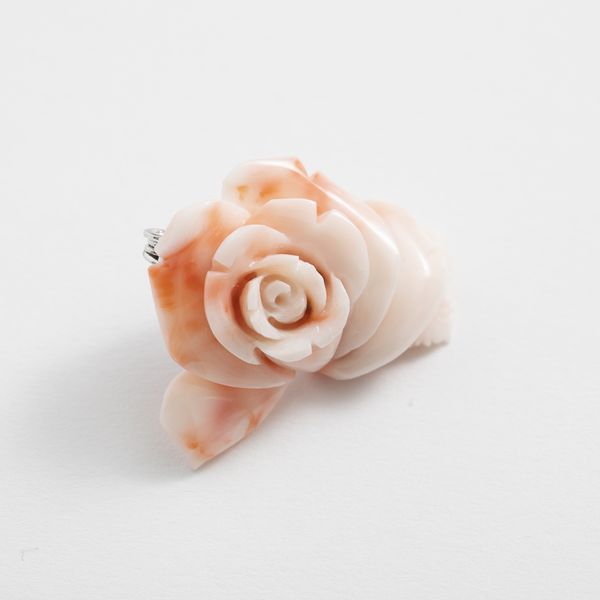 高知の珊瑚ブローチ小 薔薇L -【当店限定】すべて1点もの、高知から