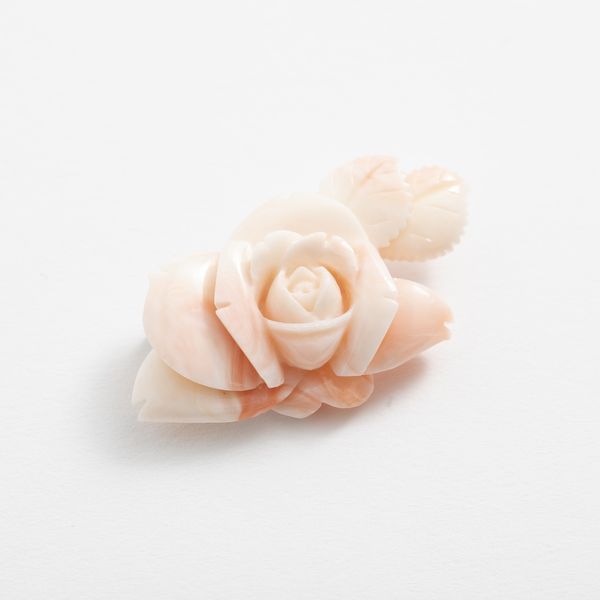 高知の珊瑚ブローチ小　薔薇F