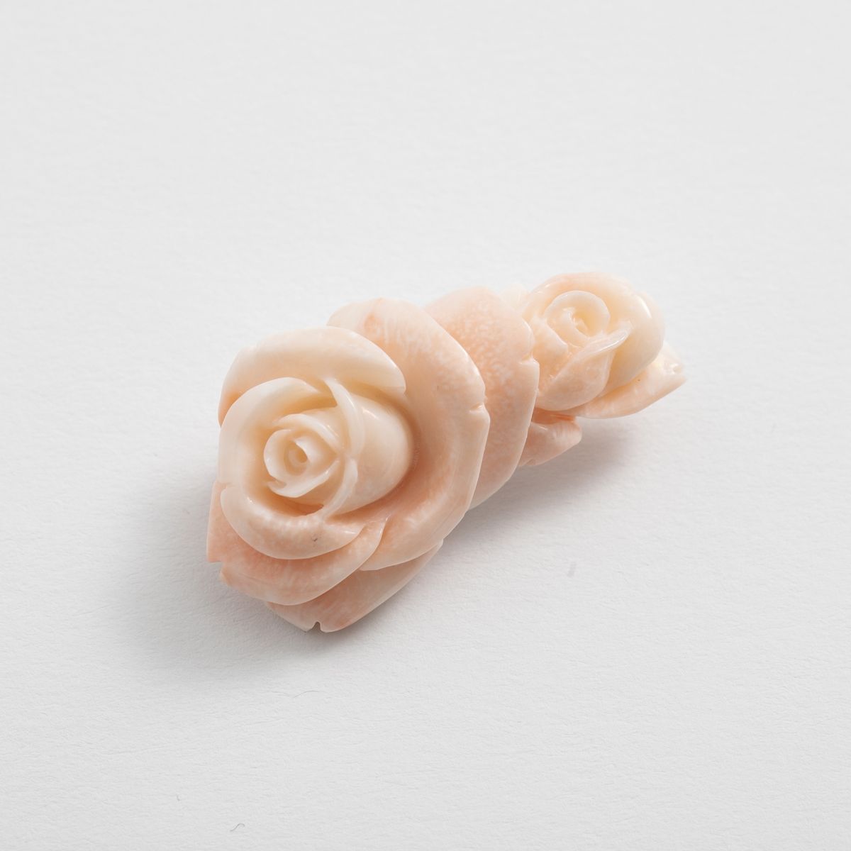 高知の珊瑚ブローチ小　薔薇K