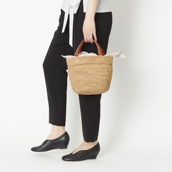 mononogu/ラフィアバケット型トート -持ち手の長さが変えられる、上質