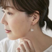 STELLA CIFFON/花びら淡水パールイヤリング/ピアス