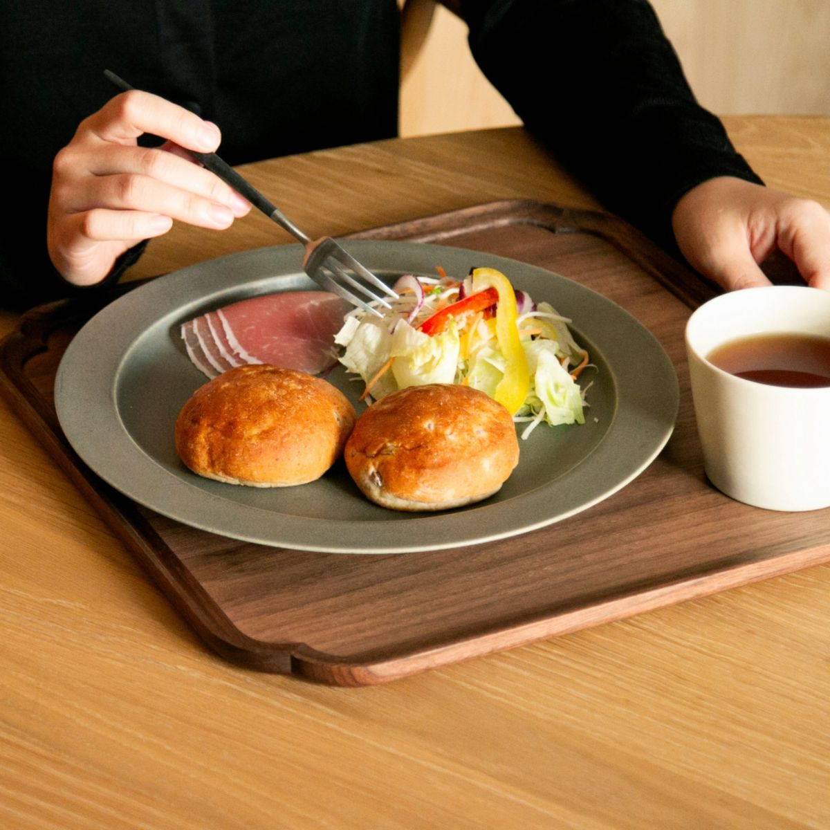 iwakagu/入隅トレー