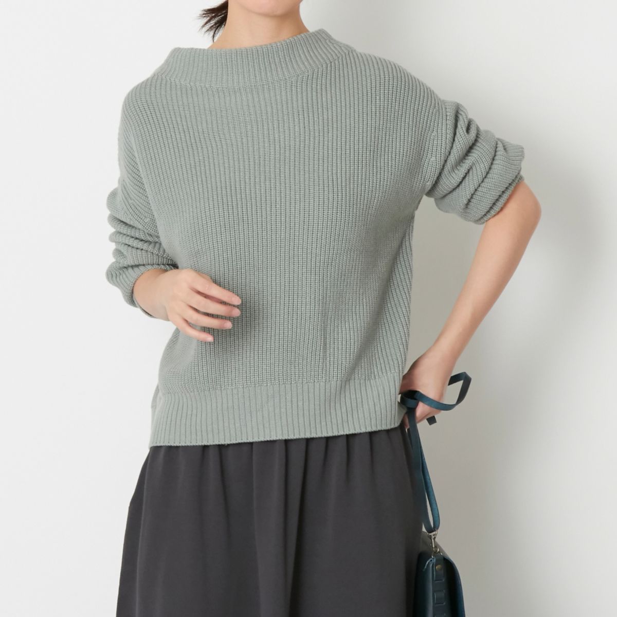 DRESS HERSELF/シルクウール ボトルネックセーター