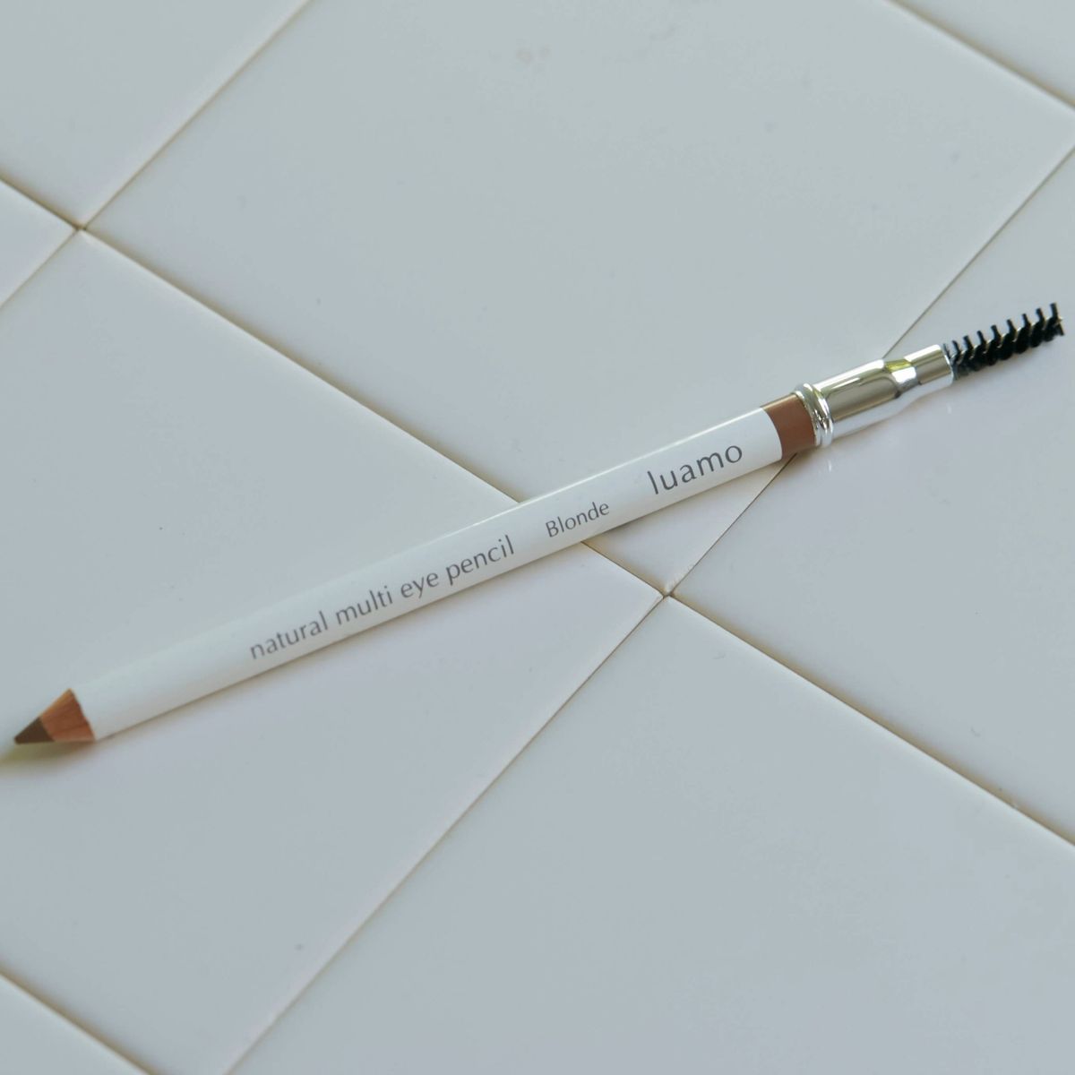 luamo/ナチュラルマルチアイペンシル　スクリューブラシ付き