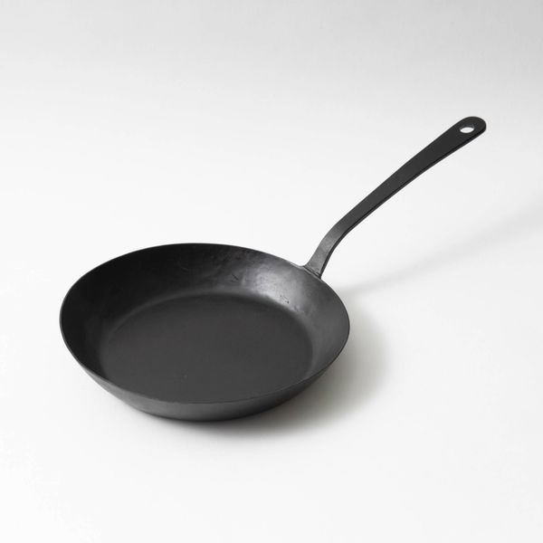 basislab/鍛冶屋の定番鉄フライパン S