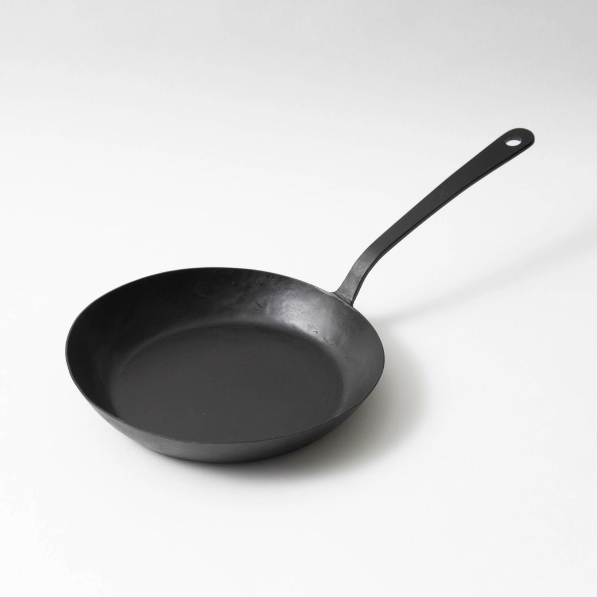 basislab/鍛冶屋の定番鉄フライパン S