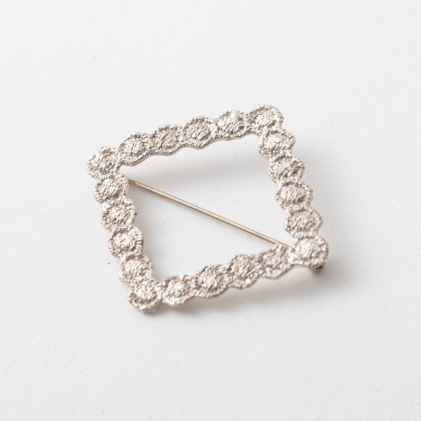 ichinose naomi/ブローチ square