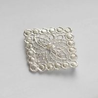 ichinose naomi/ブローチ 綿雪