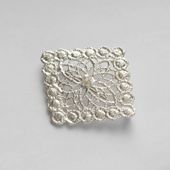 ichinose naomi/ブローチ 綿雪