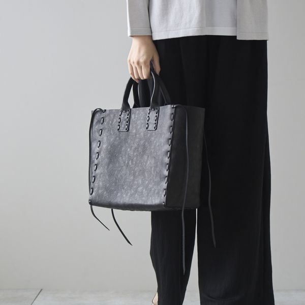 POMTATA/SAKU TOTE
