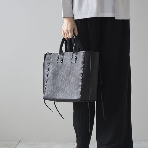 POMTATA/SAKU TOTE
