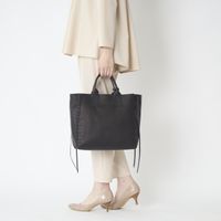 POMTATA/SAKU TOTE