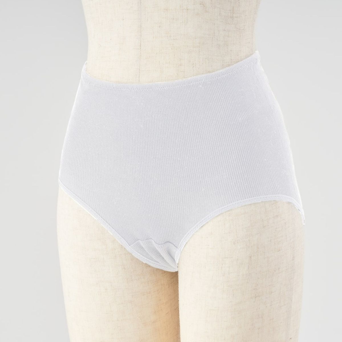 くらしきぬ/汗悩みを救う、シルク100%リブショーツ