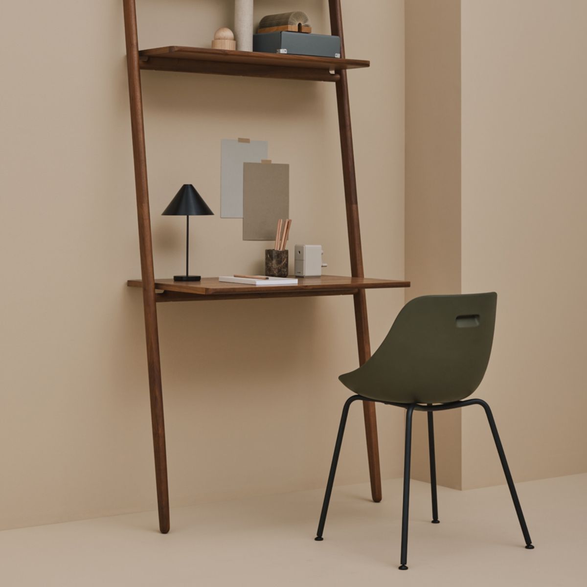 ＆MEDICAL/KURA CHAIR