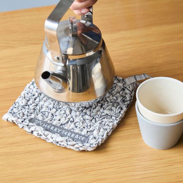 リネンの手編みマット