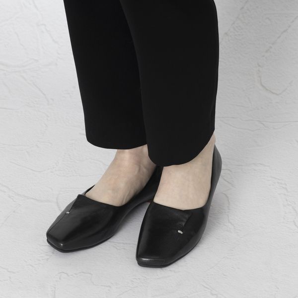 yuko imanishi＋/フラットシューズ SHIZUKU -ゆったり設計で痛くなり