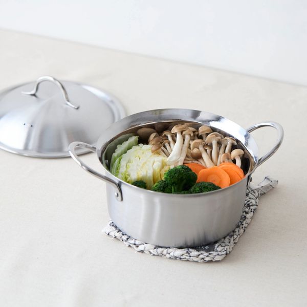 Three Snow 新越ワークス/小さな蒸し鍋16cm -お手入れ簡単で蒸し料理の