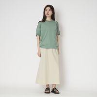 Kilka/さらりと軽い、すっきりシルエットのロングスカート