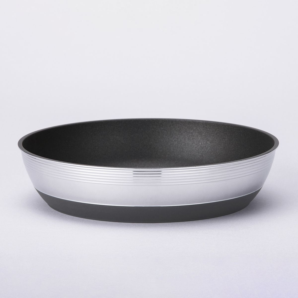 北陸アルミニウム/CAST VARIUS IH対応フライパン 28cm