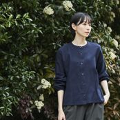 スタイルストアの高島ちぢみ 袖丈調整できる長袖ブラウス