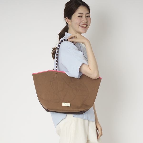 TRICOTE/BUMPY LINK TOTE BAG -軽くて映えて食い込まない主役級ニット