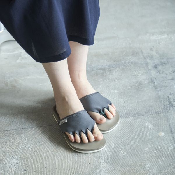 AKAISHI/610 5本指エクサルームサンダル -履いて歩くだけで足指を鍛え