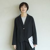 Kilka/ONとOFFをつなぐ、よく伸びる楽ちんジャケット