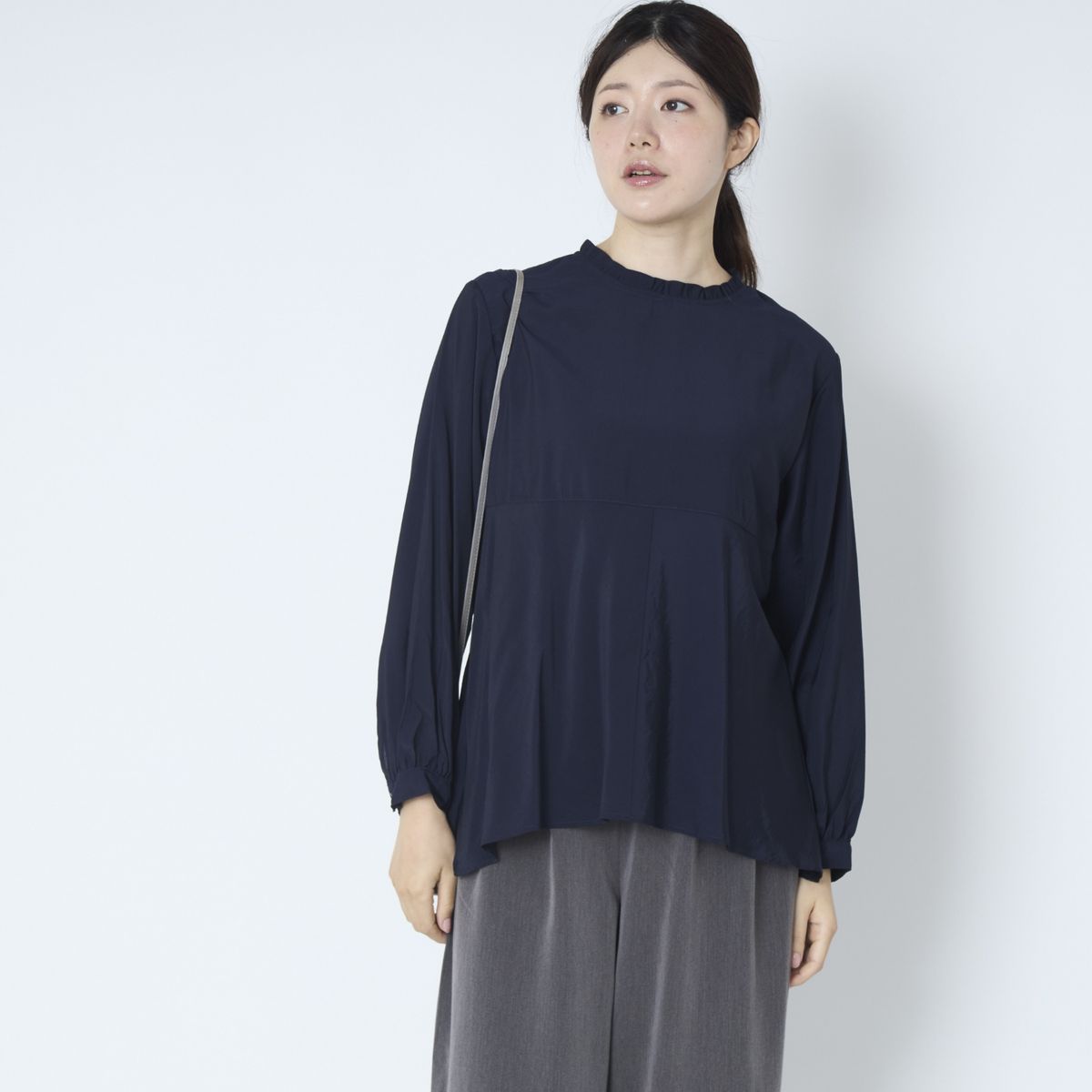 DOVERS/シャドーピンストライプフリル衿ブラウス