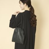 POMTATA/DLIA FRAME SAC ブラック
