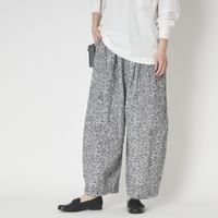 TUTIE./コットンリネンフラワープリントパンツ