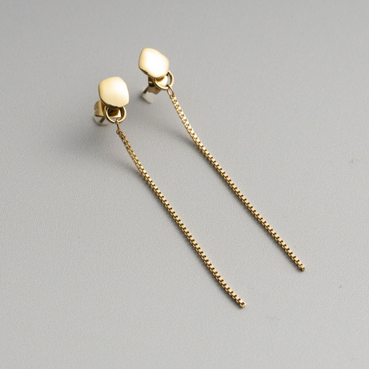 Ouca/ステンレスミニモチーフ＋細チェーン2wayピアス