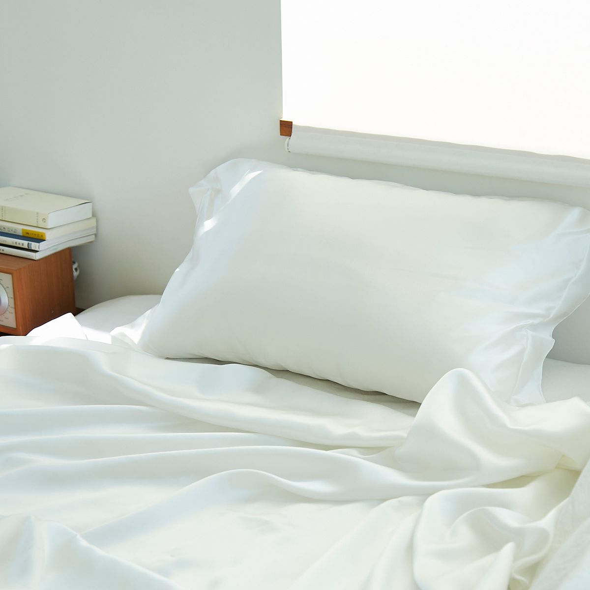 三井毛織/洗えるシルク100％の国産ピローカバー お得な2枚セット