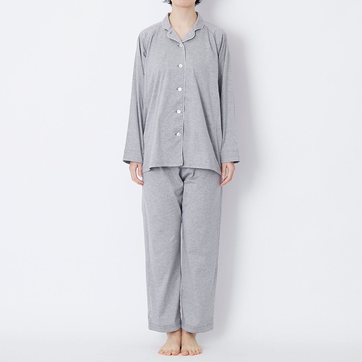 kinel/寝返りしやすいシルク腹巻付きパジャマ