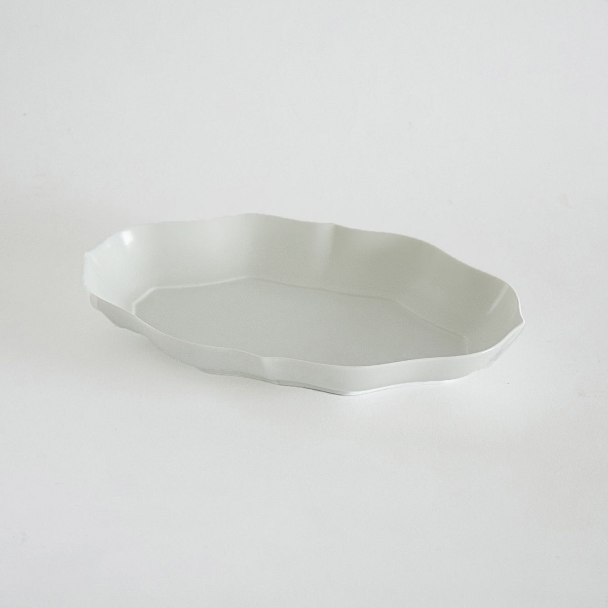 Tsudoi/淡青白釉 輪花長鉢