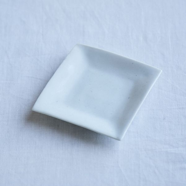 KIHARA/古白磁 正角小皿