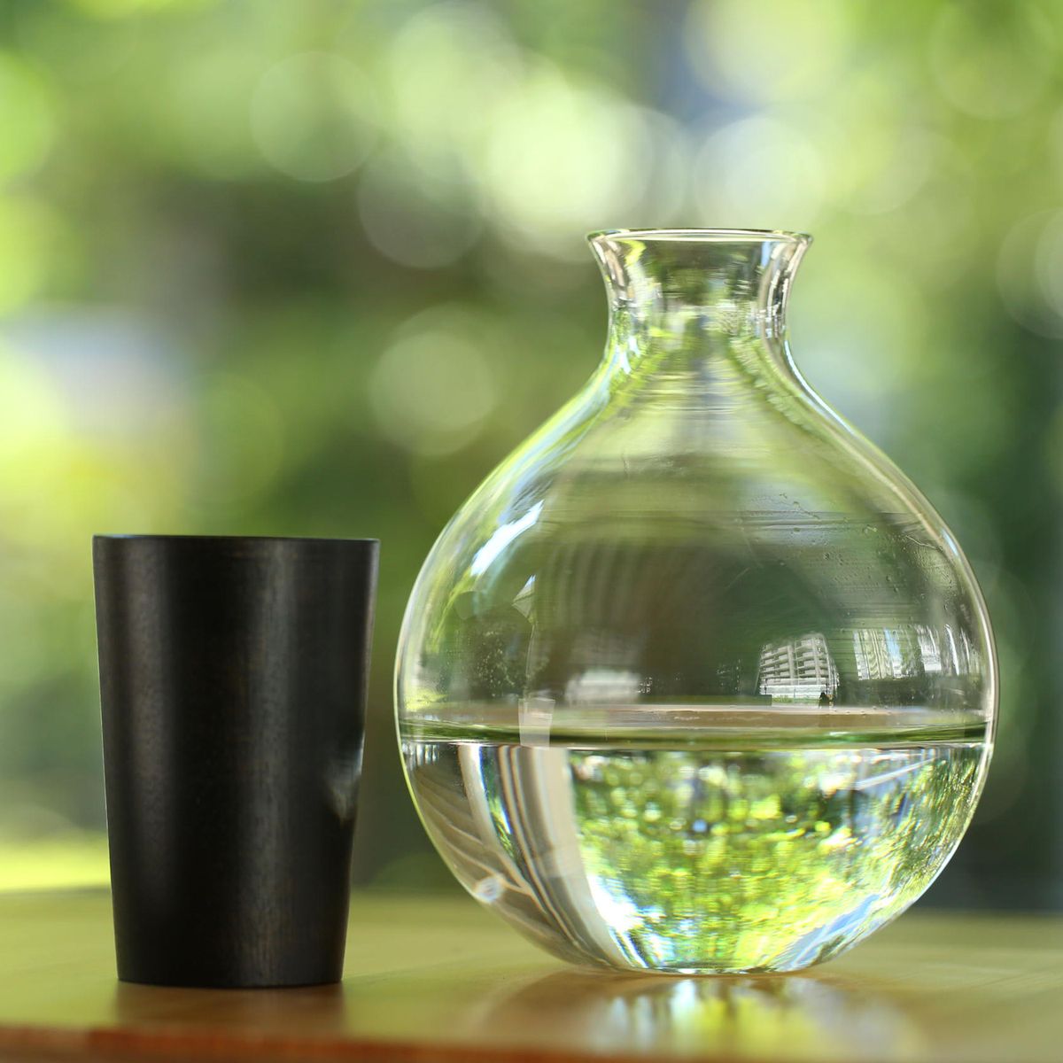 Urushito Glass/丸徳利 黒拭漆